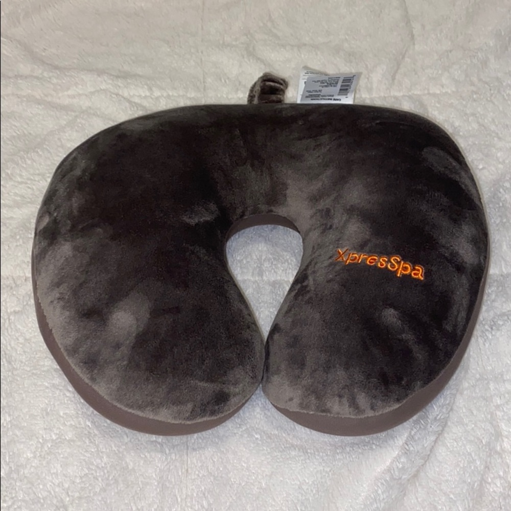 Classic Travel Pillow (Gray)
